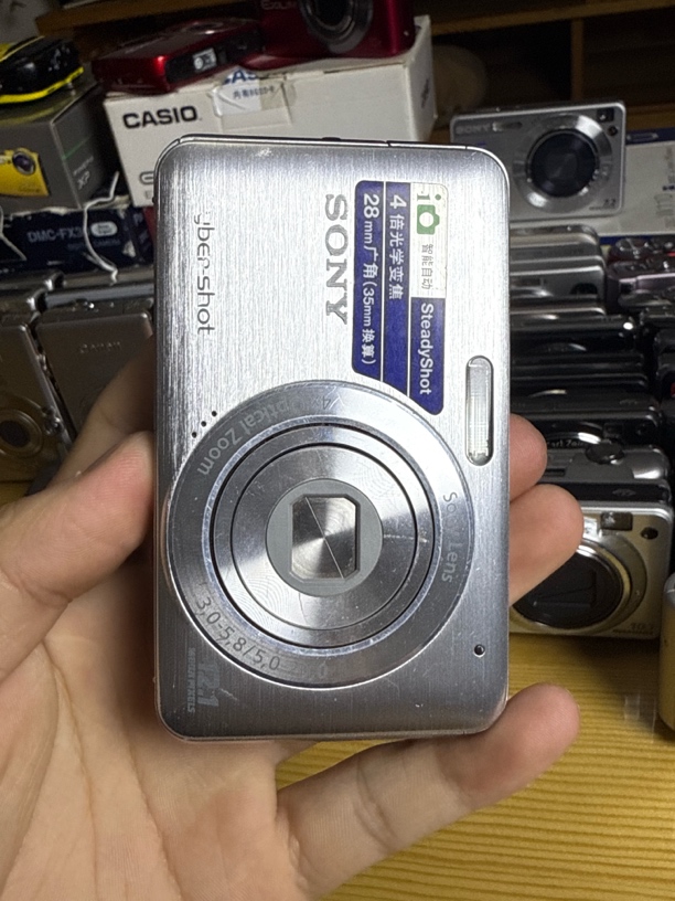 9新 Sony/索尼 W310九新银色1210万像素4倍变焦数码相机出片清晰