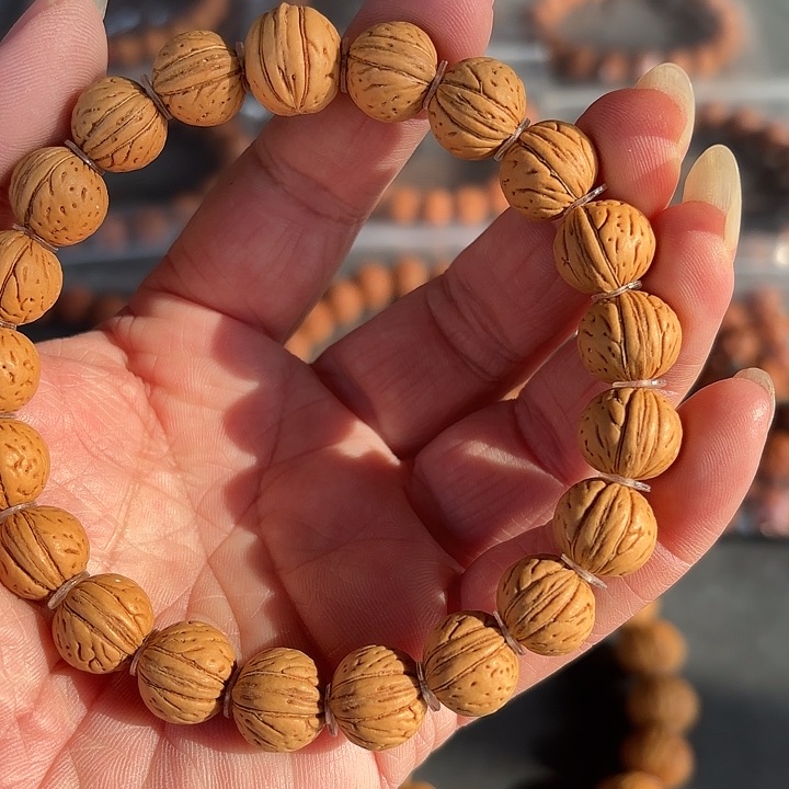 文玩核桃手串桃核