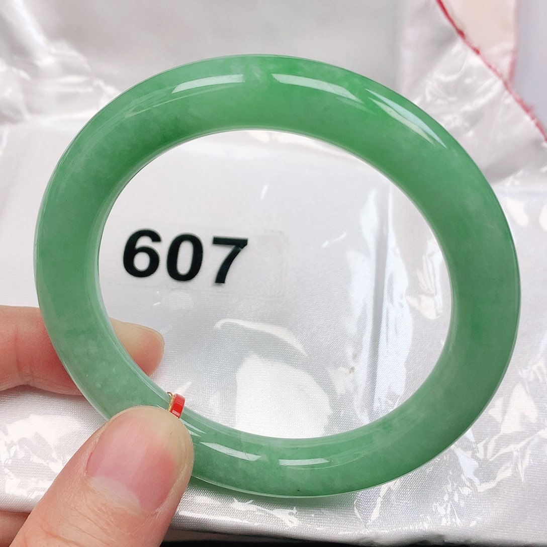 翡翠手镯未镶嵌抖音607