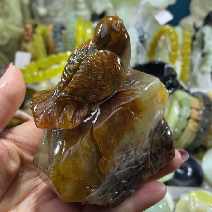 岫玉未镶嵌摆件喜鹊