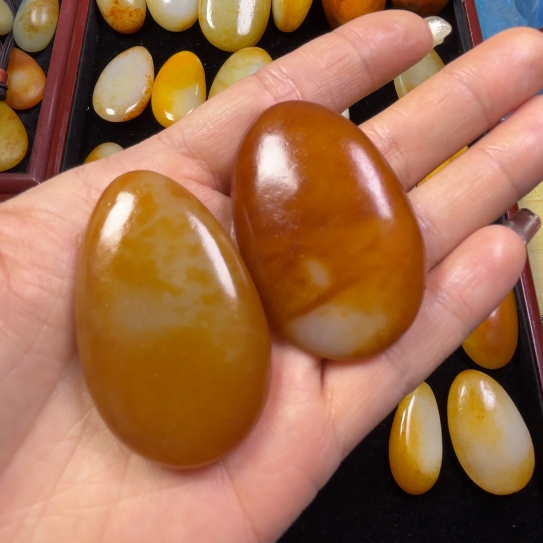 趣***天和田玉未镶嵌颈饰