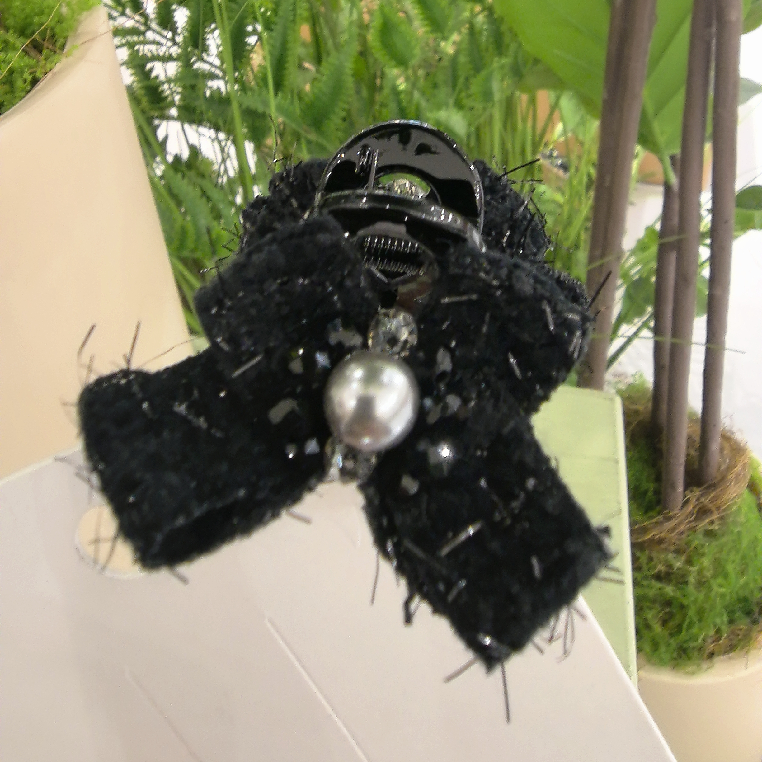 精品水晶精致轻奢黑色细闪重工编织四公分抓夹WM-915