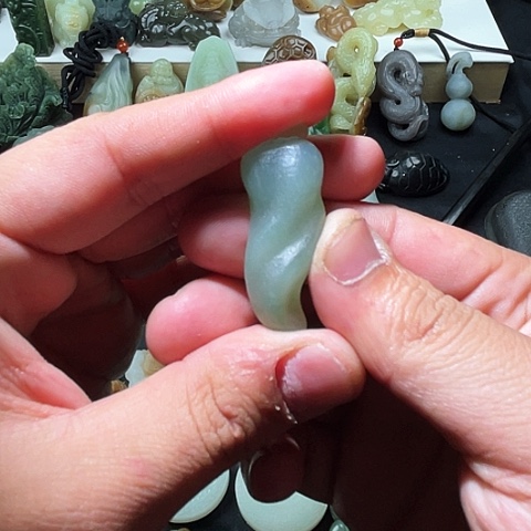 和田玉颈饰未镶嵌