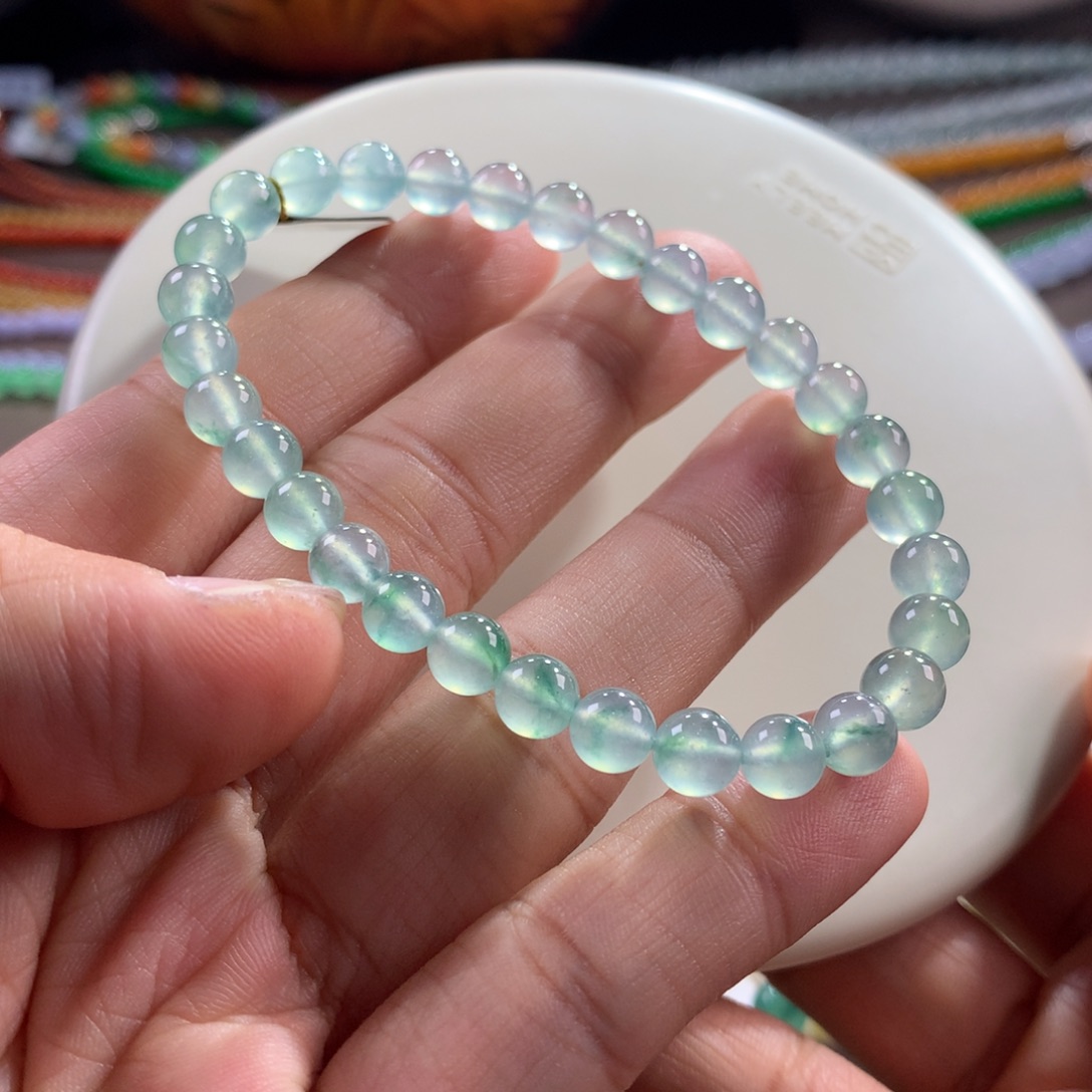 翡翠未镶嵌手链推荐！老种高冰玻起光薄荷绿飘花单圈卡6