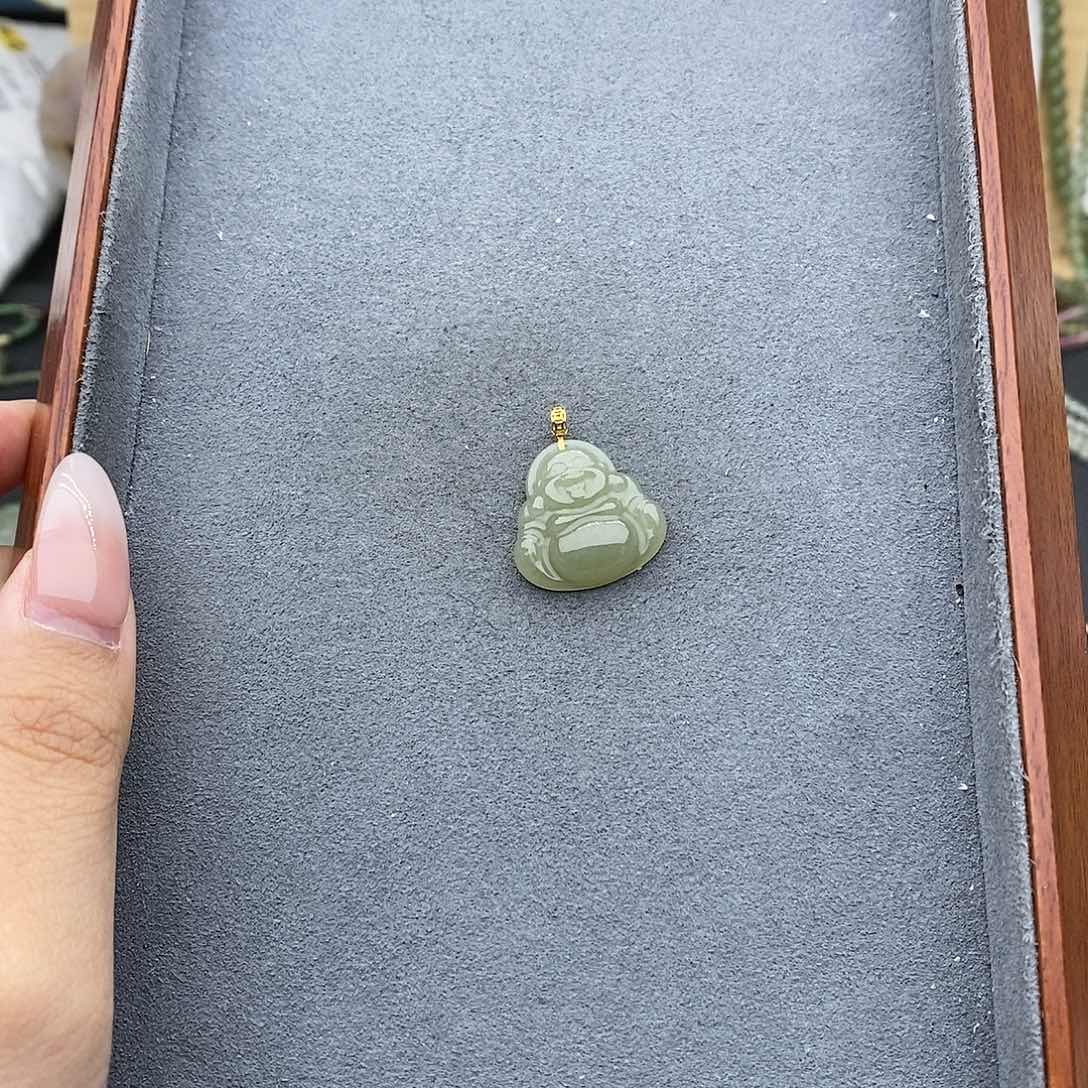 和田玉吊坠(不含链)18K金镶嵌