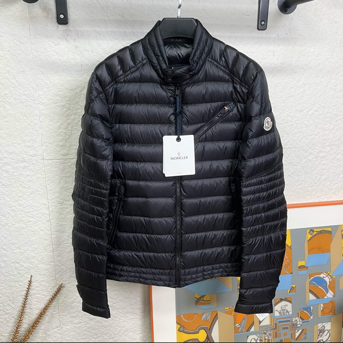 未使用 MONCLER 袖标薄款羽绒服/3码/259177