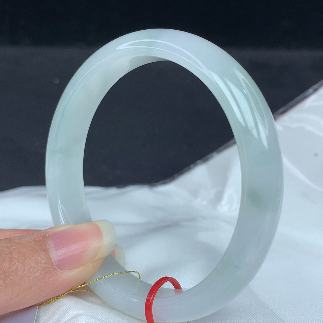 翡翠手镯未镶嵌58圈4071