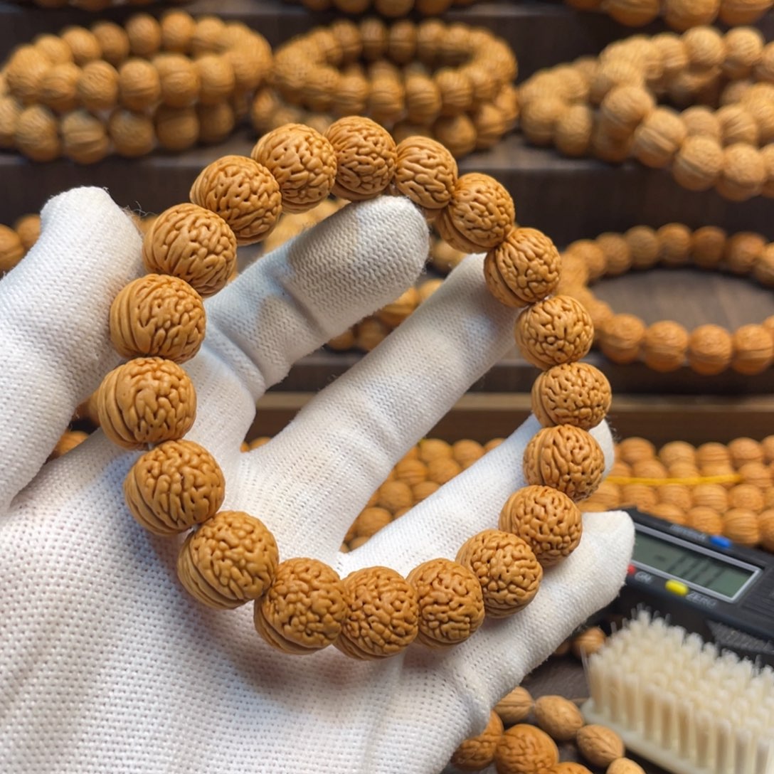 吊坠桃核那****草野生蟠龙