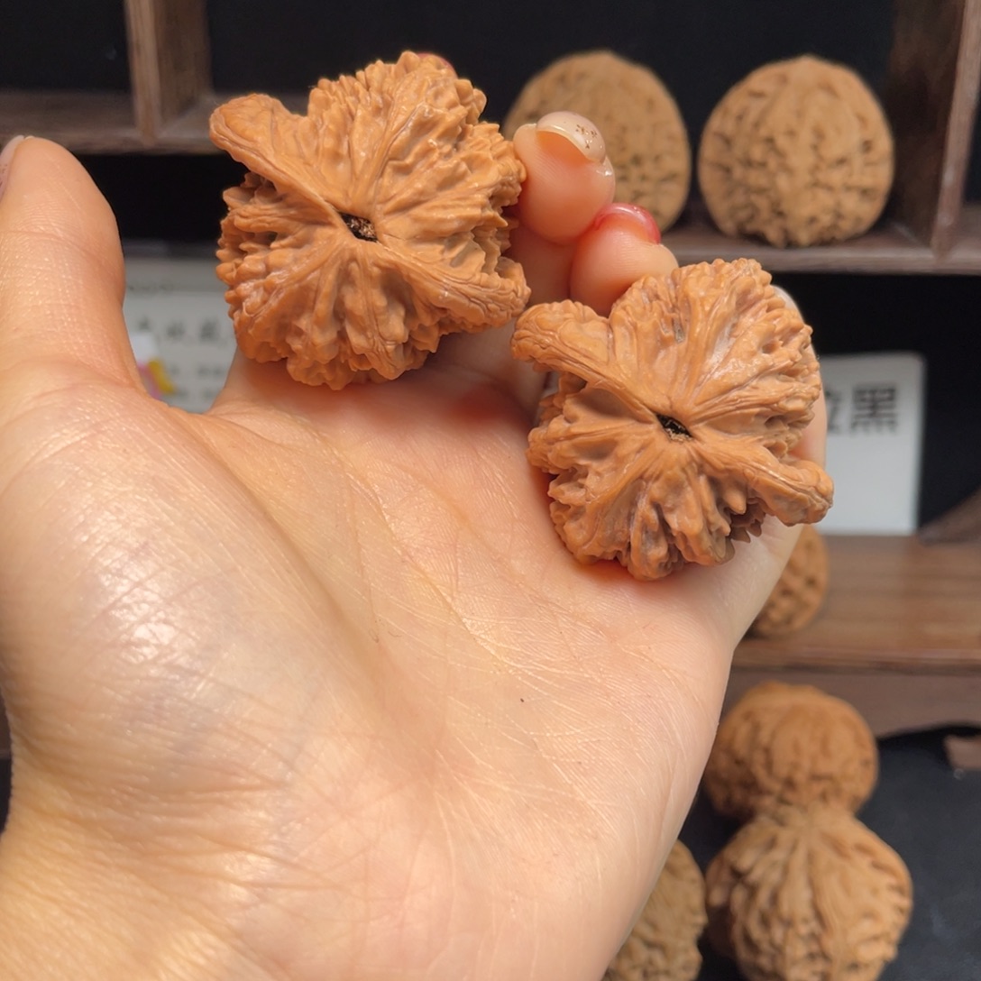 好***呀吊坠文玩核桃汉高虎42尺