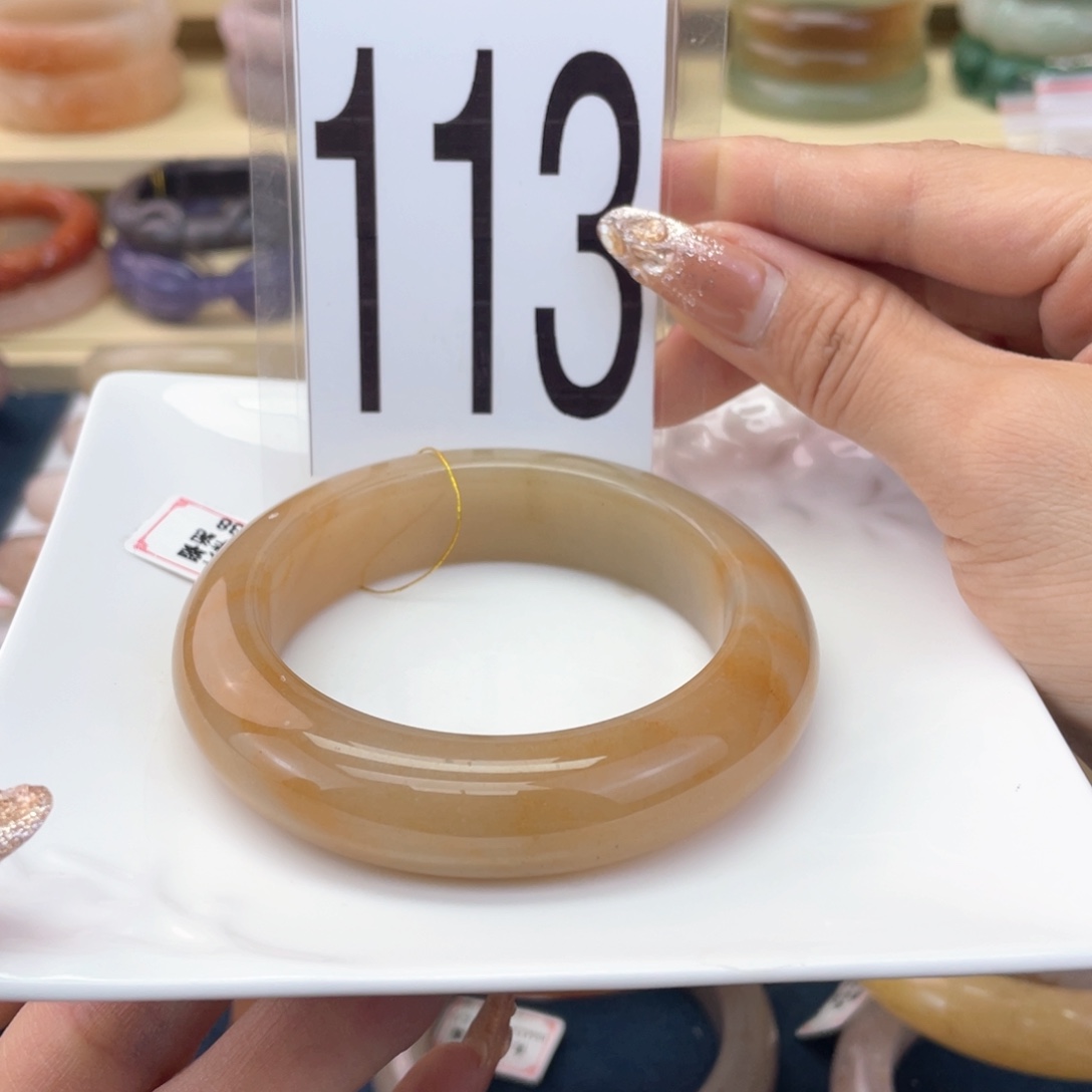 石英质玉未镶嵌手镯