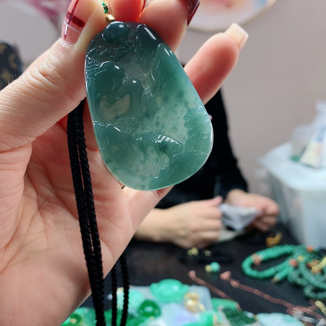 【闪购商品】翡翠吊坠(赠链)合金