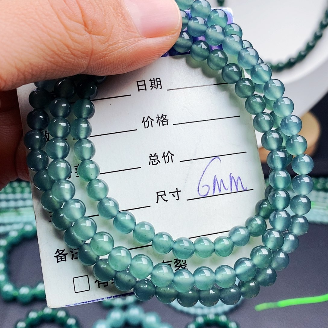 翡翠手链未镶嵌翡翠