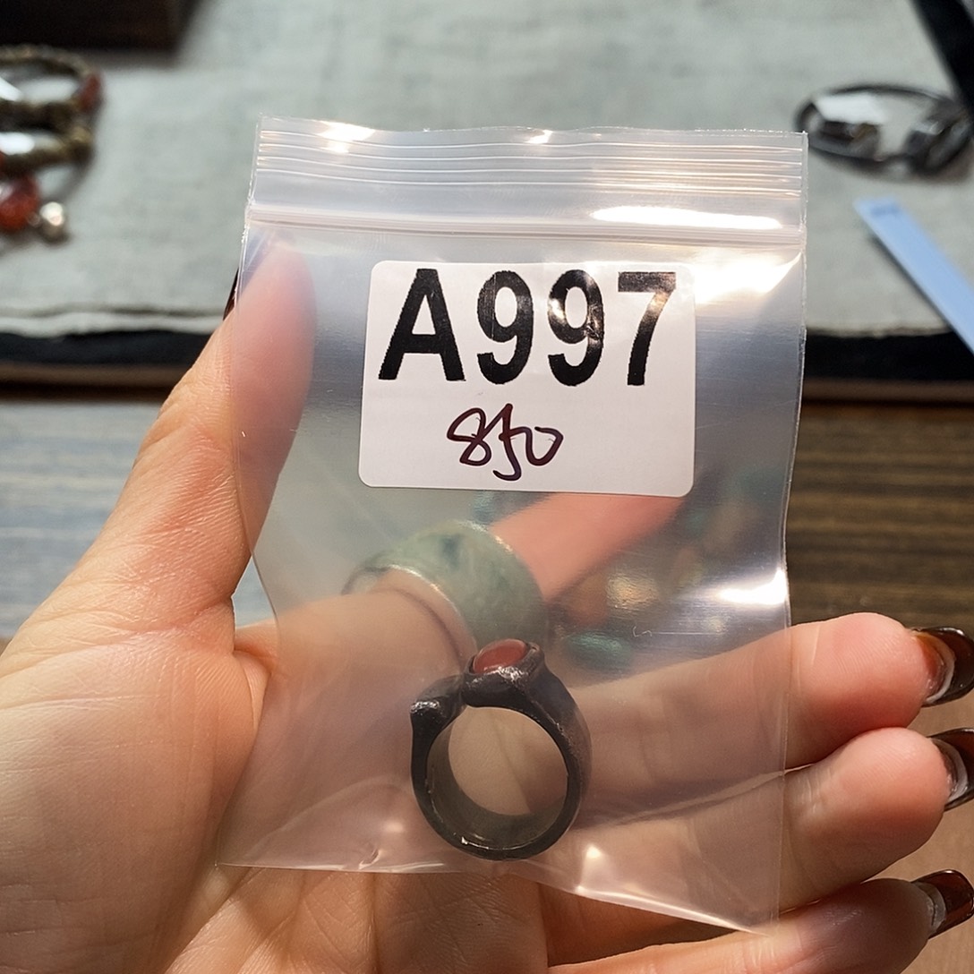 翡翠挂件未镶嵌灿*戒指