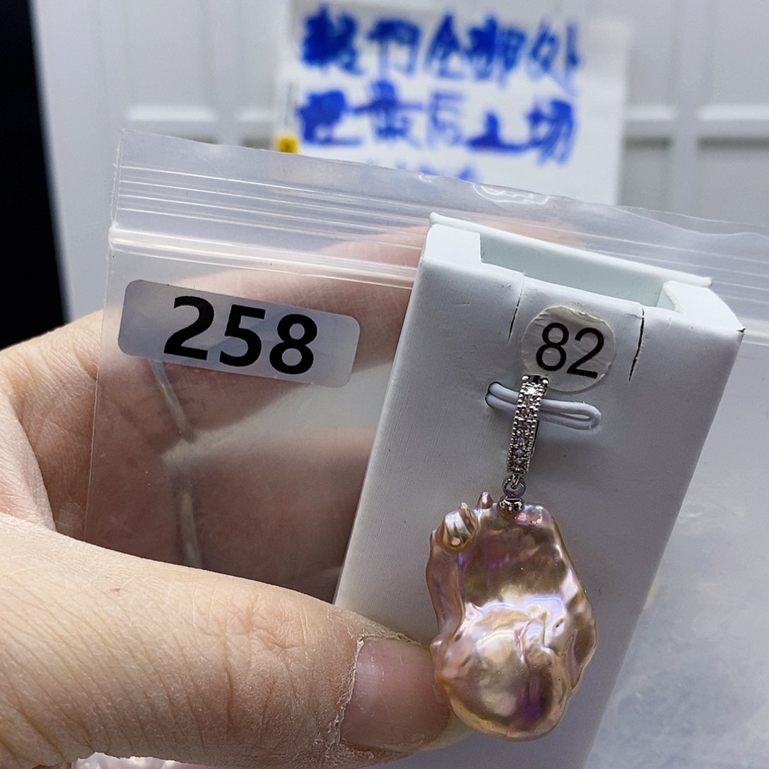颈饰合金淡水珍珠