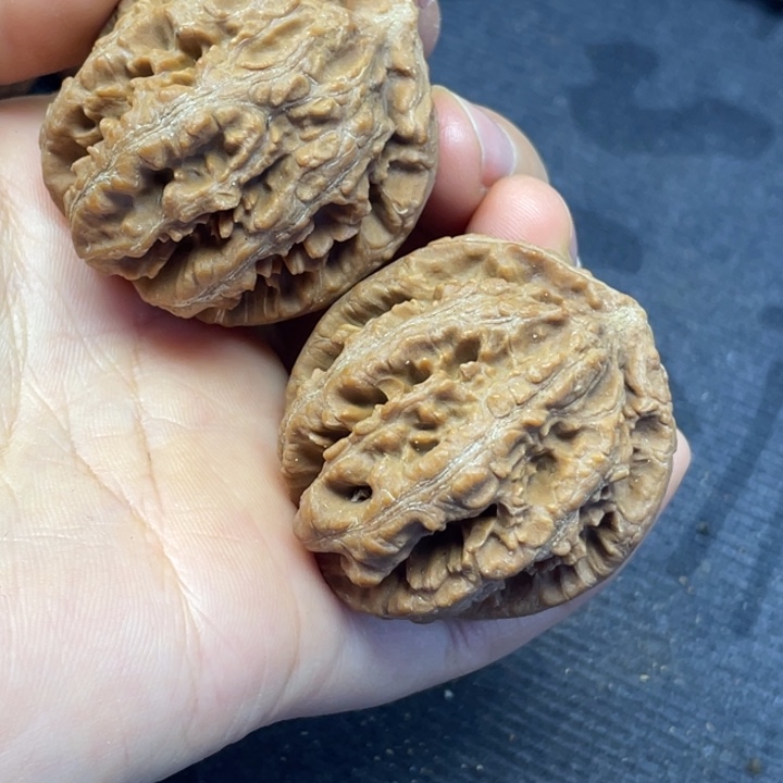 吊坠文玩核桃粗筋王39