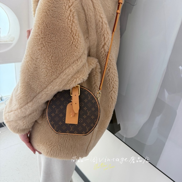 未使用 LouisVuitton/路易威登 尚品一阁/老花硬饼斜挎包 芯片款G