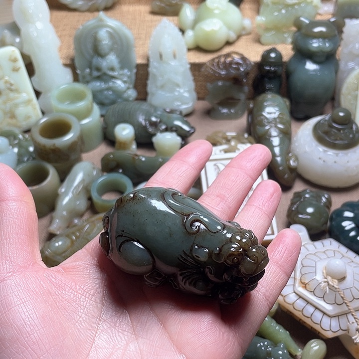 和田玉颈饰未镶嵌羽**晴