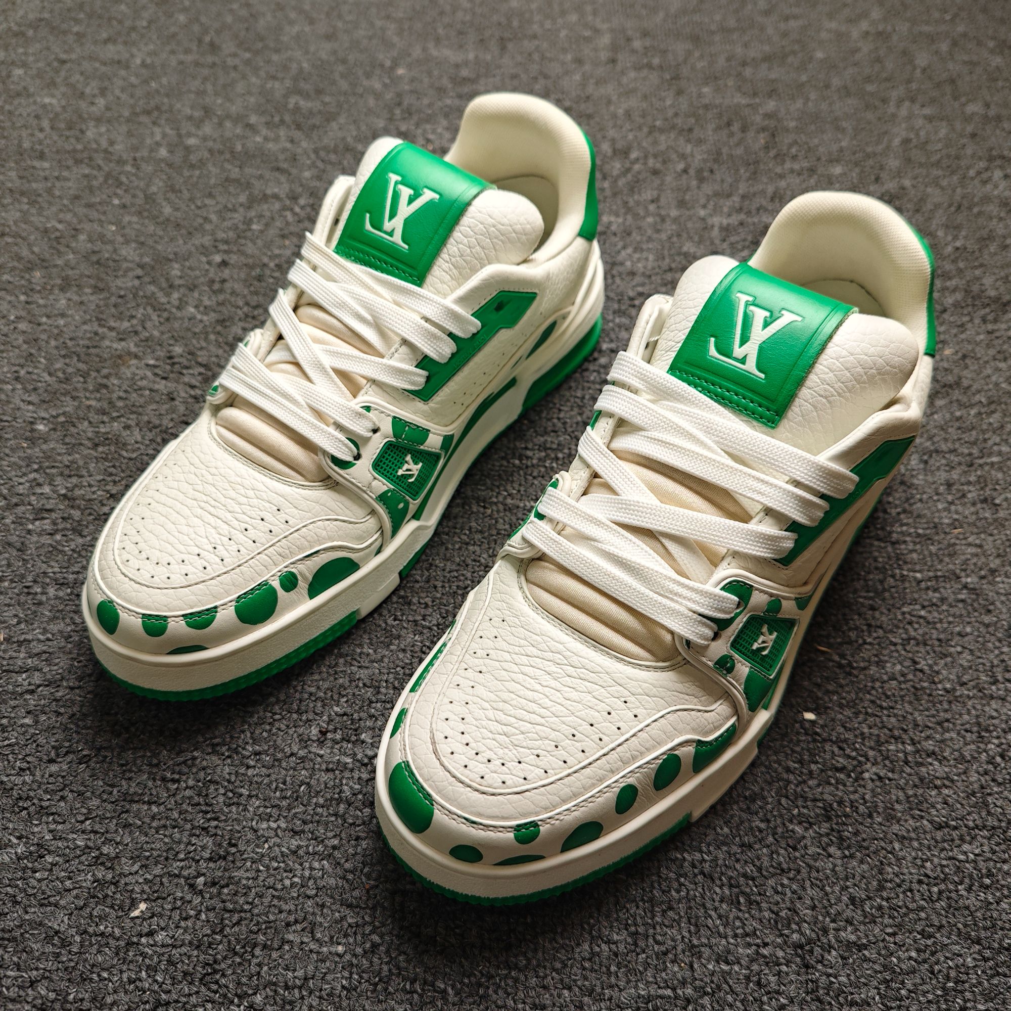 99新 LouisVuitton/路易威登 联名捡漏!草间弥生白绿泡泡/xxl943