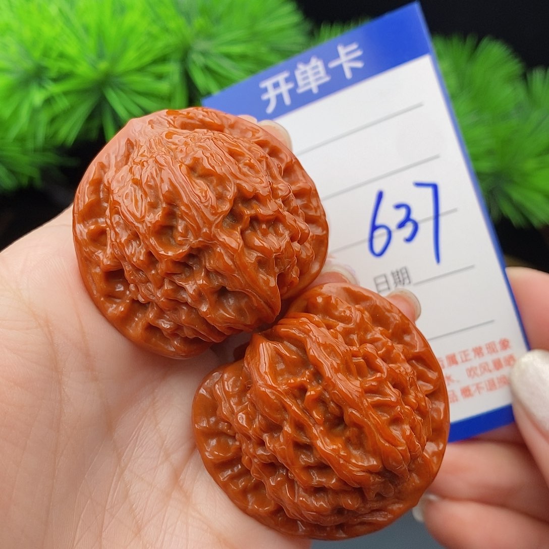 文玩核桃把件41红狮子637