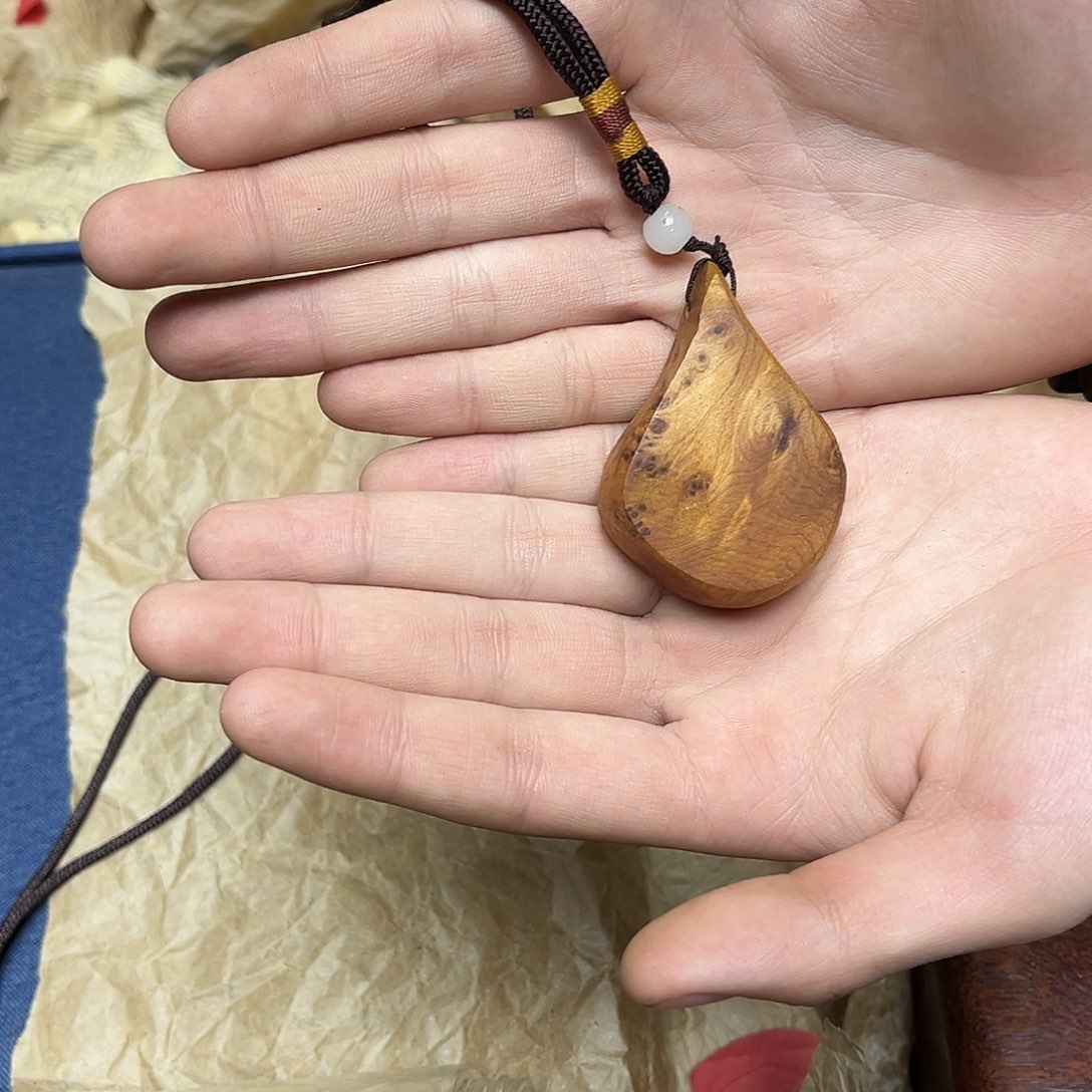 大叶紫檀（黑酸枝木类）