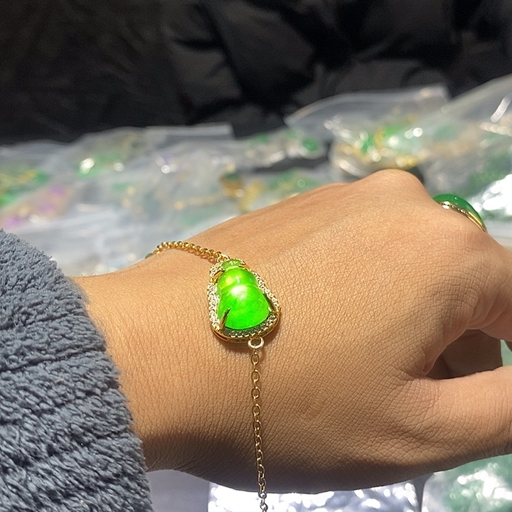 翡翠颈饰未镶嵌价格