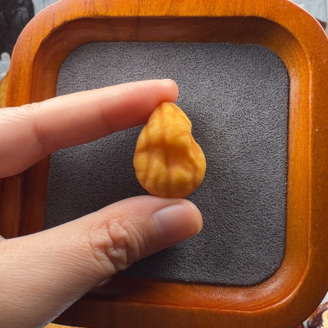 定制琥珀未镶嵌白蜡脑纹海漂