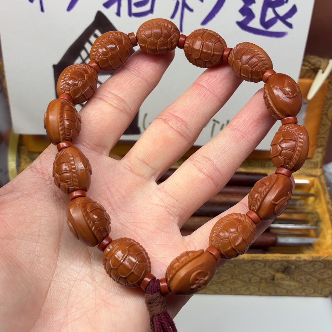 橄榄核吊坠富甲天下