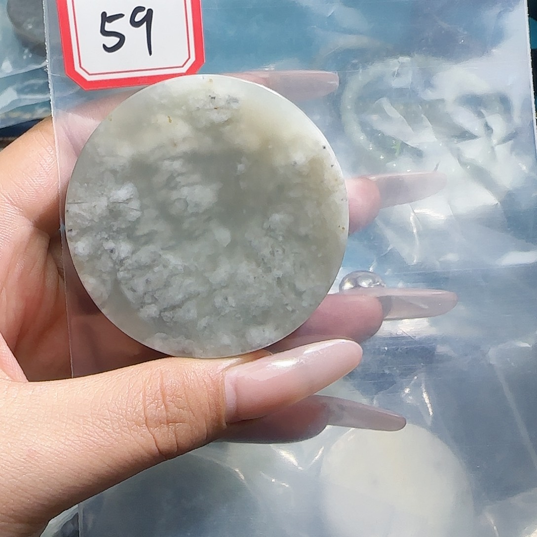 和田玉未镶嵌珠宝半成品