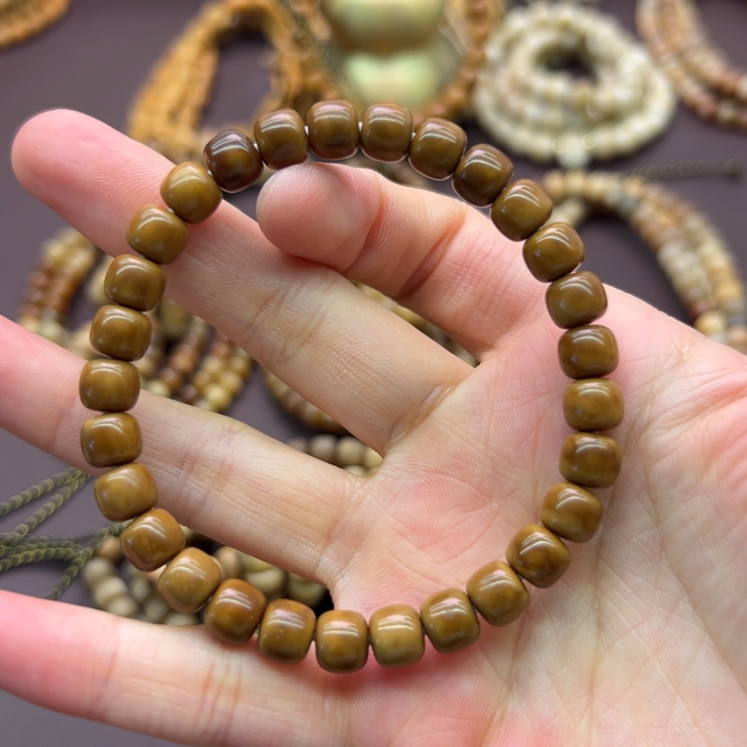 凌***步龙脊菩提吊坠老型