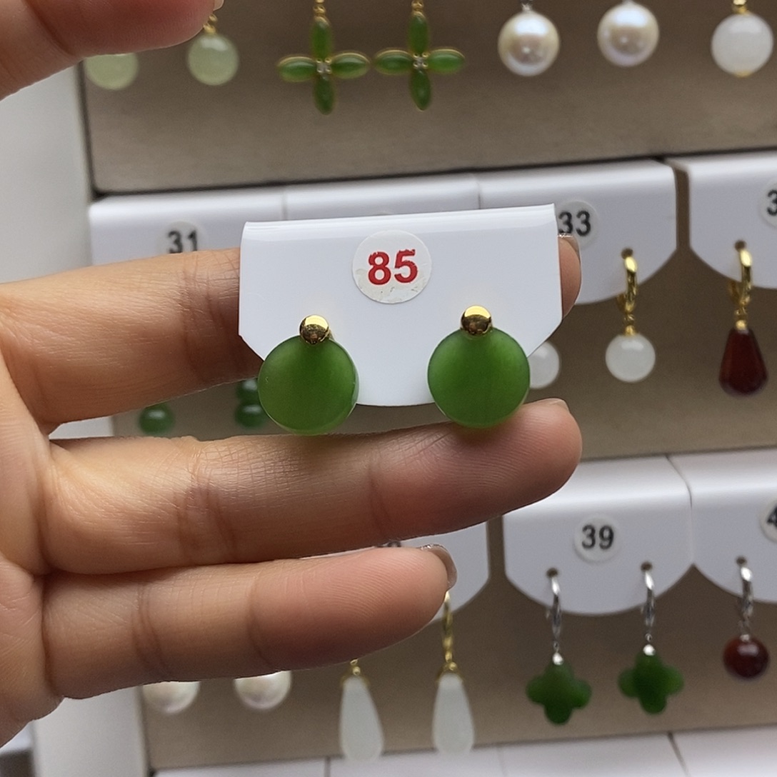 和田玉18K金镶嵌耳饰