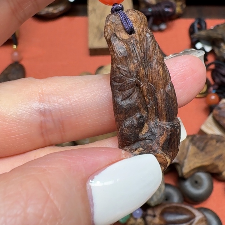 大叶紫檀（黑酸枝木类）