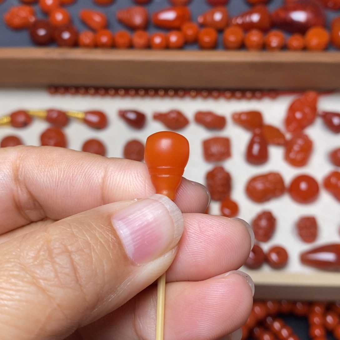 南红玛瑙配饰未镶嵌三通卡9.3