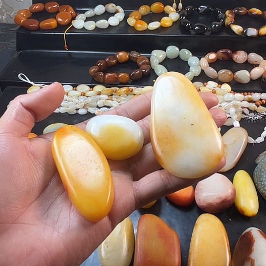 蓝***天和田玉未镶嵌挂件