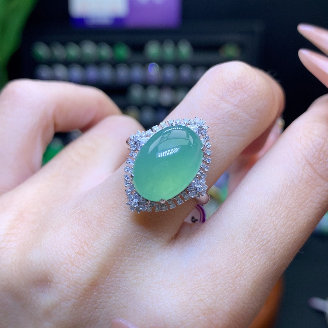 翡翠颈饰18K金镶嵌天然