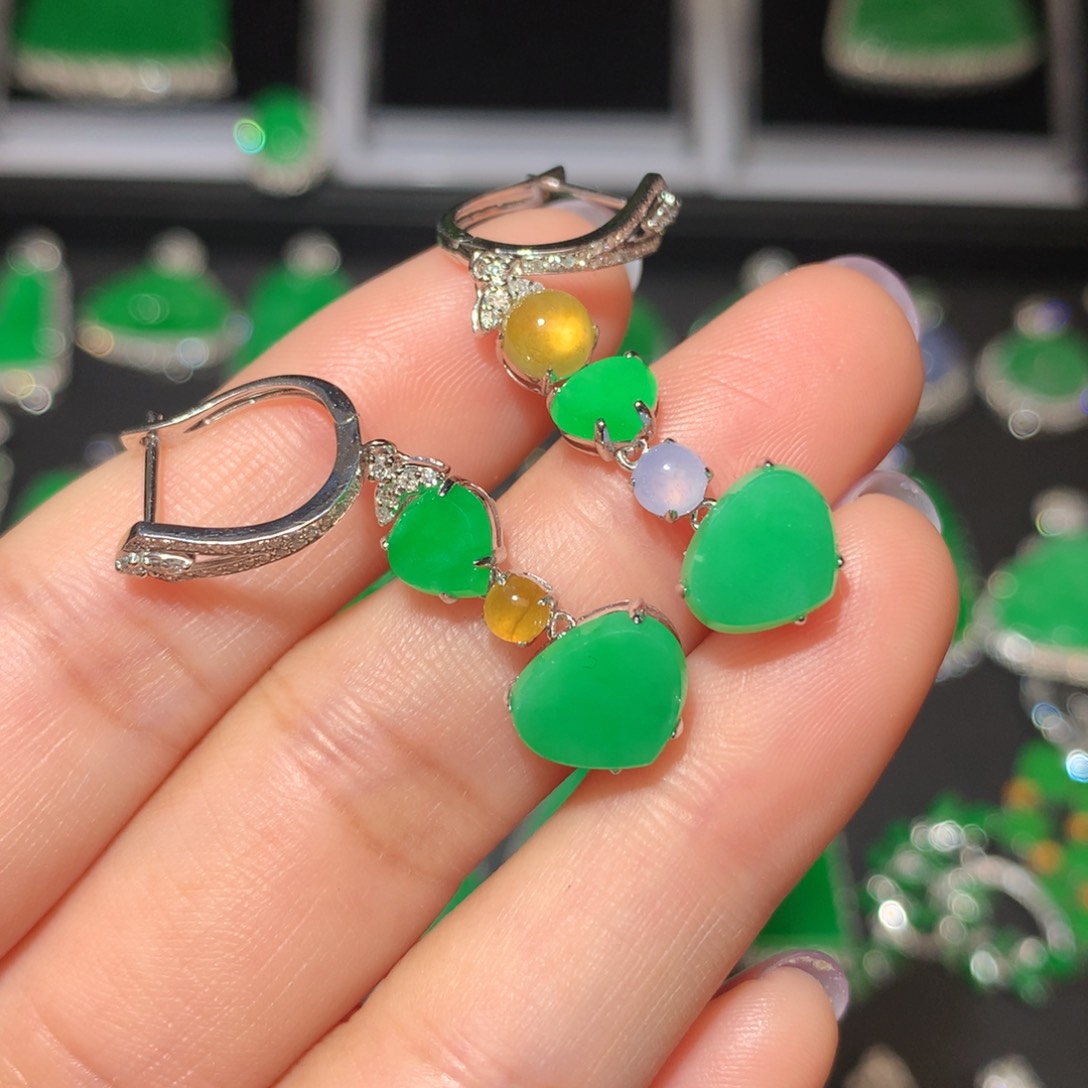 翡翠颈饰18K金镶嵌AB款耳包