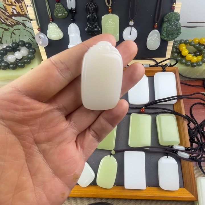 A****玉平安无事牌白35精品祥云福利