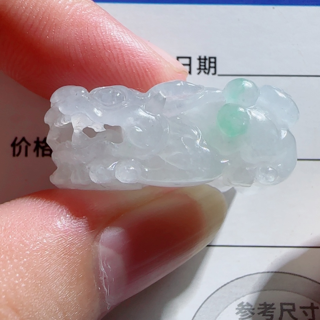 颈饰未镶嵌翡翠貔貅