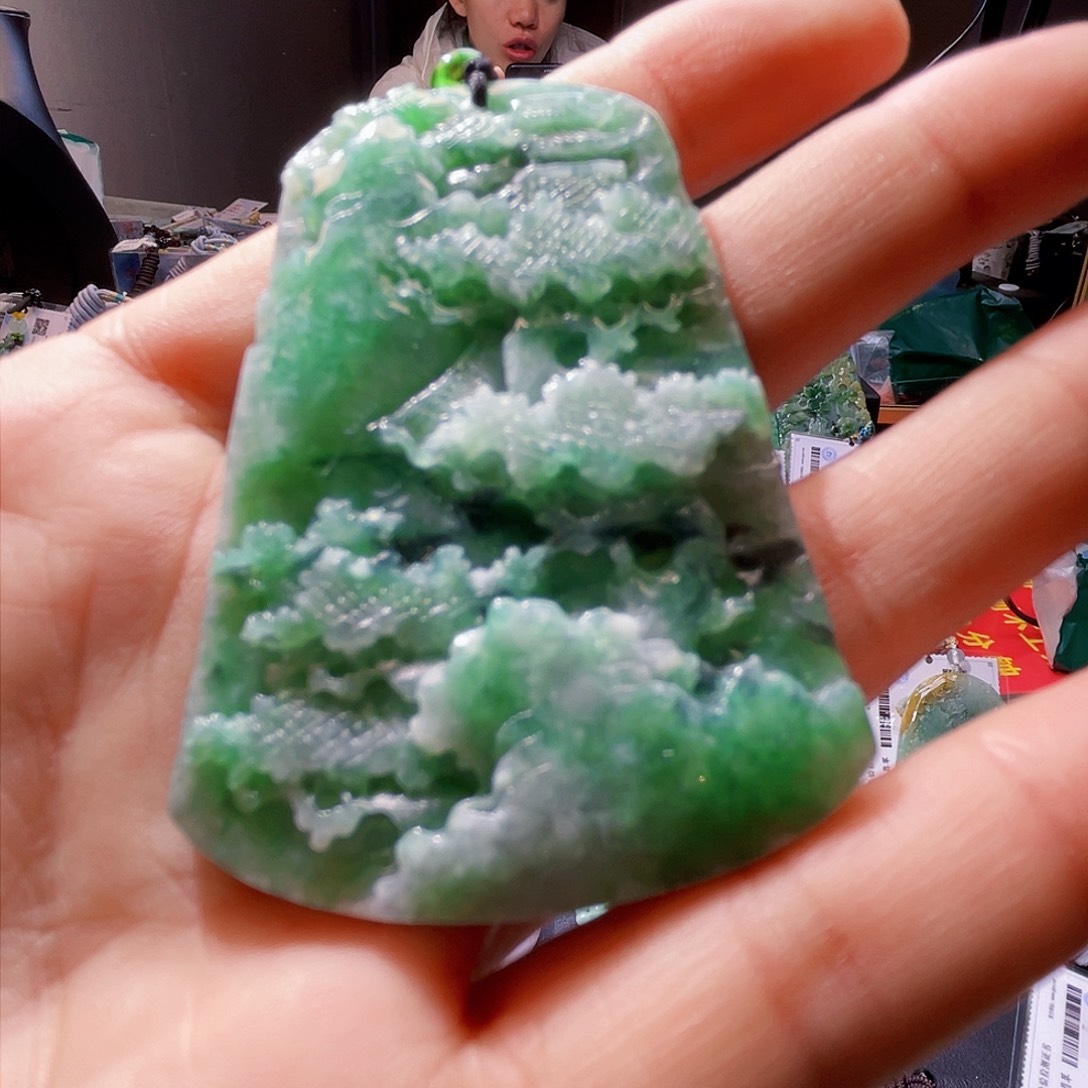 颈饰未镶嵌翡翠一