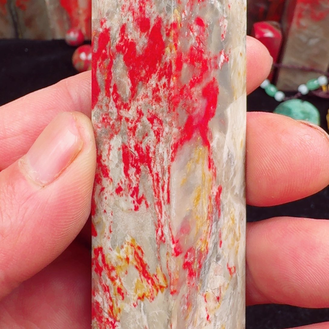 昌化鸡血石软玉地