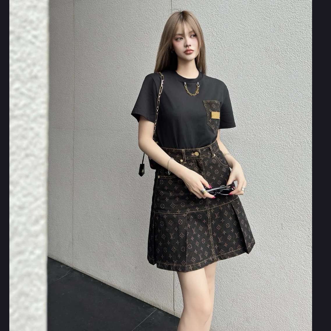 未使用 LouisVuitton/路易威登 25棕色满印包臀裙 38码 GM004823