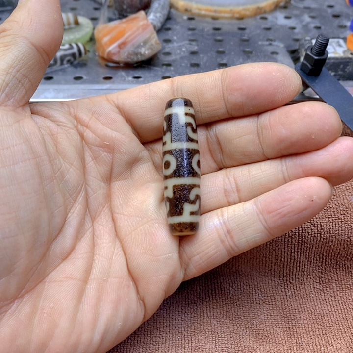 合金颈饰玛瑙/玉髓