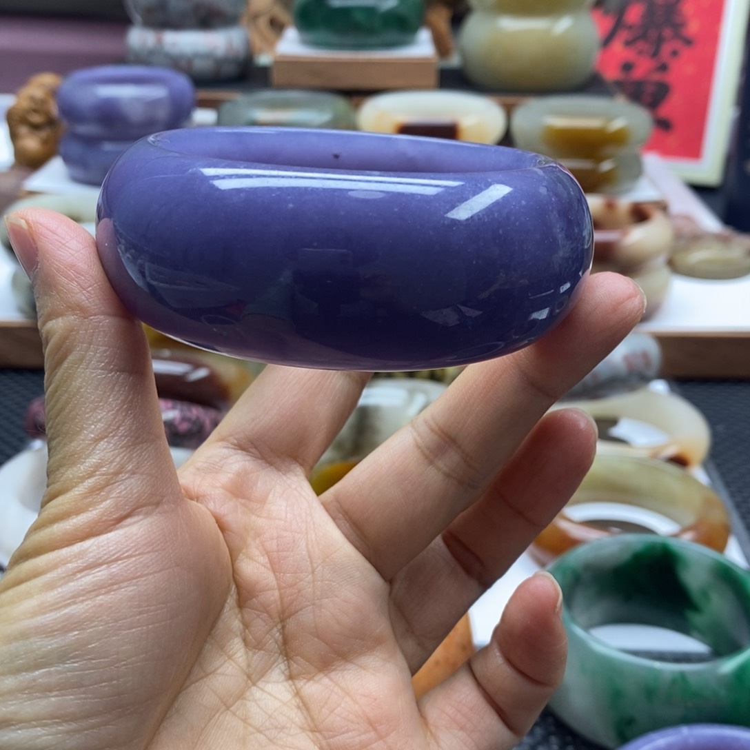 琳***️石英岩玉手镯未镶嵌