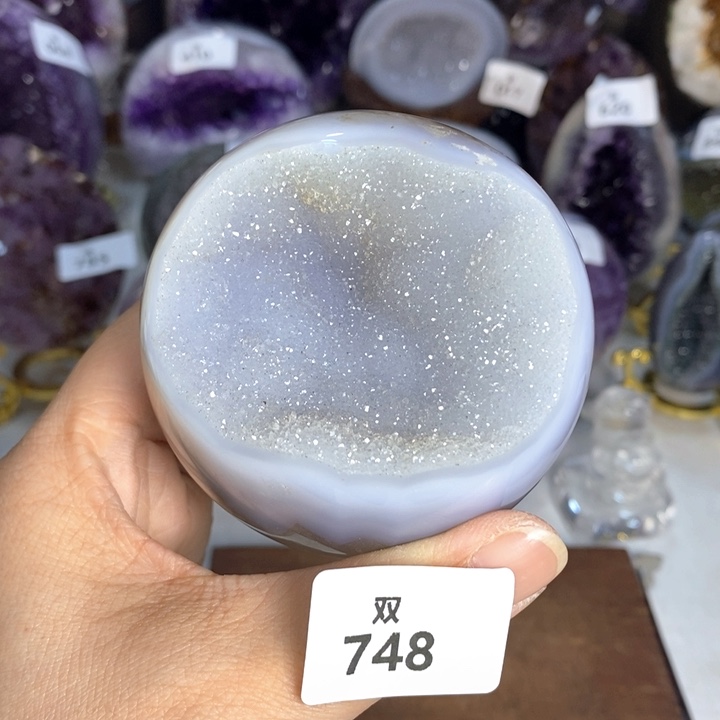 未镶嵌水晶大型摆件（非配饰）