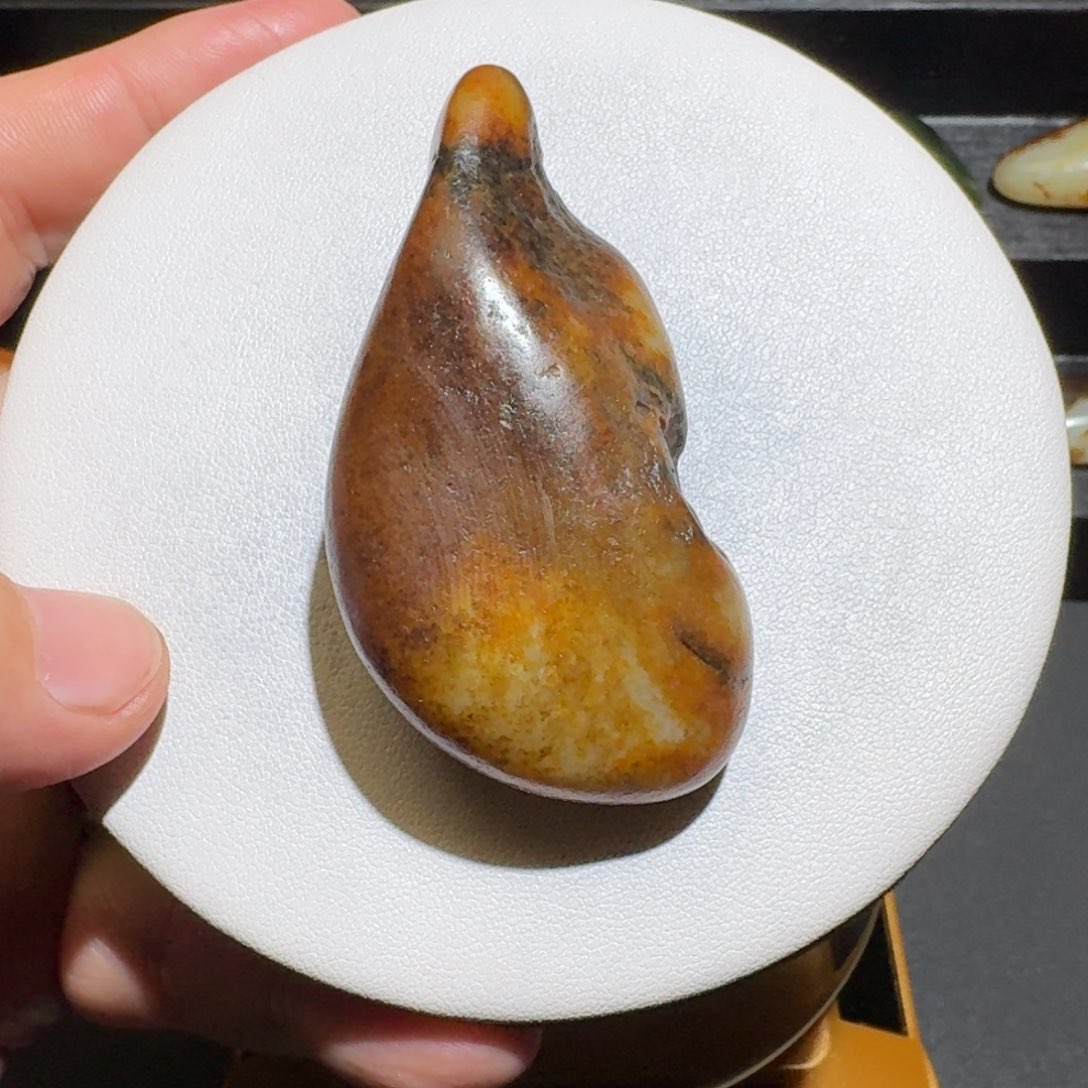 欣***3和田玉未镶嵌颈饰