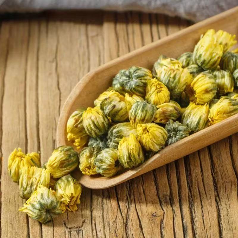 胎菊，可以泡茶去火，夏天必备