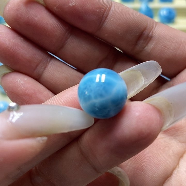 用***1针钠钙石（海纹石）未镶嵌颈饰