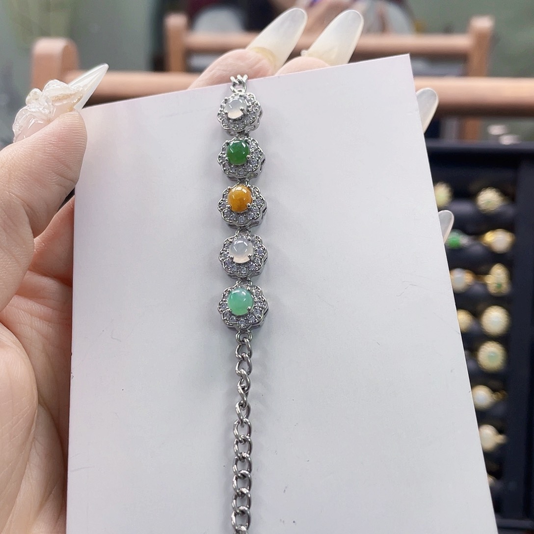 翡翠未镶嵌颈饰天然翡翠Ａ货