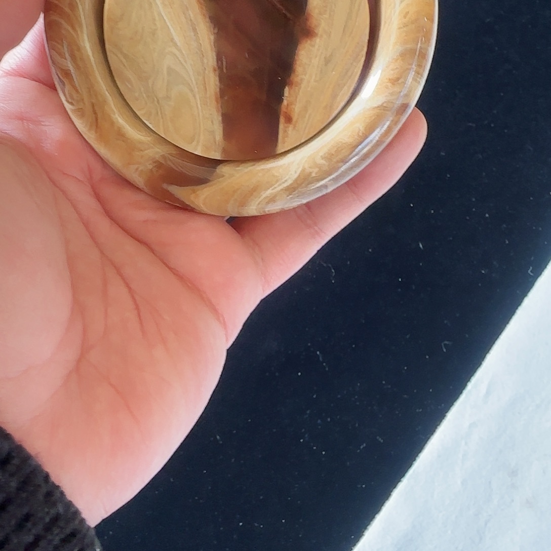 泰***乐琥珀未镶嵌手镯琥珀