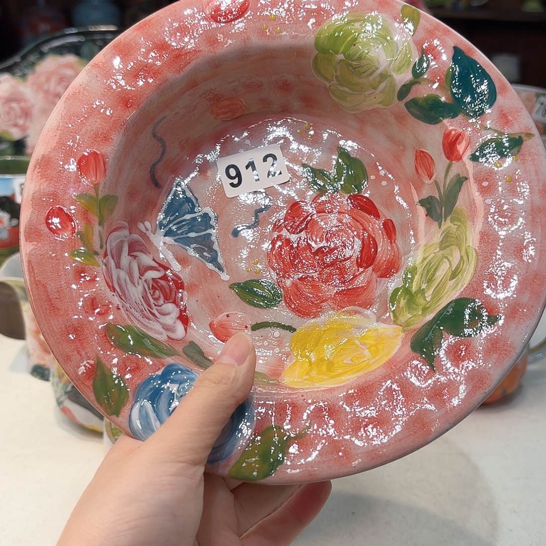 瓷片兔兔好可爱呀打