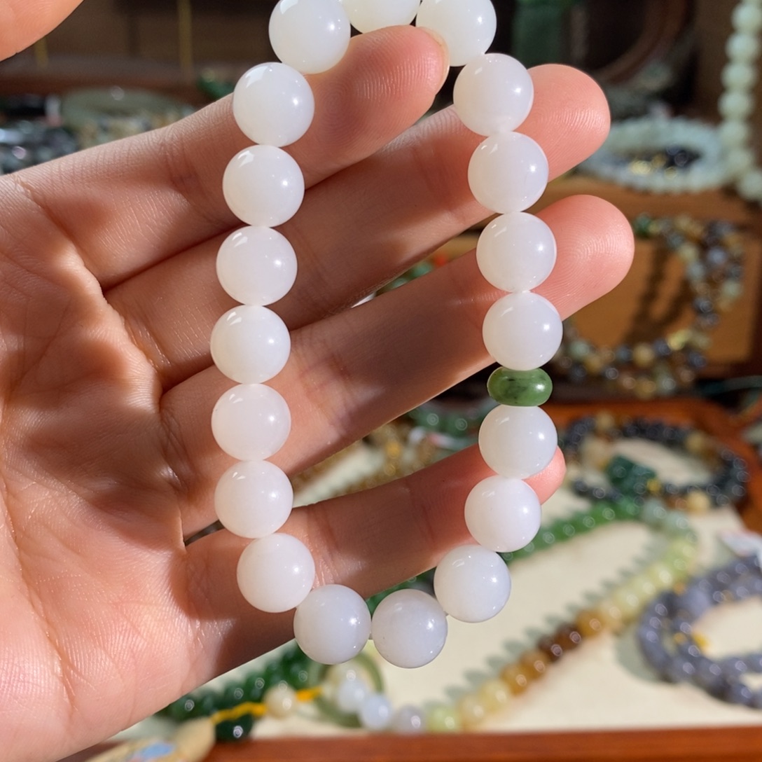 和田玉未镶嵌手链